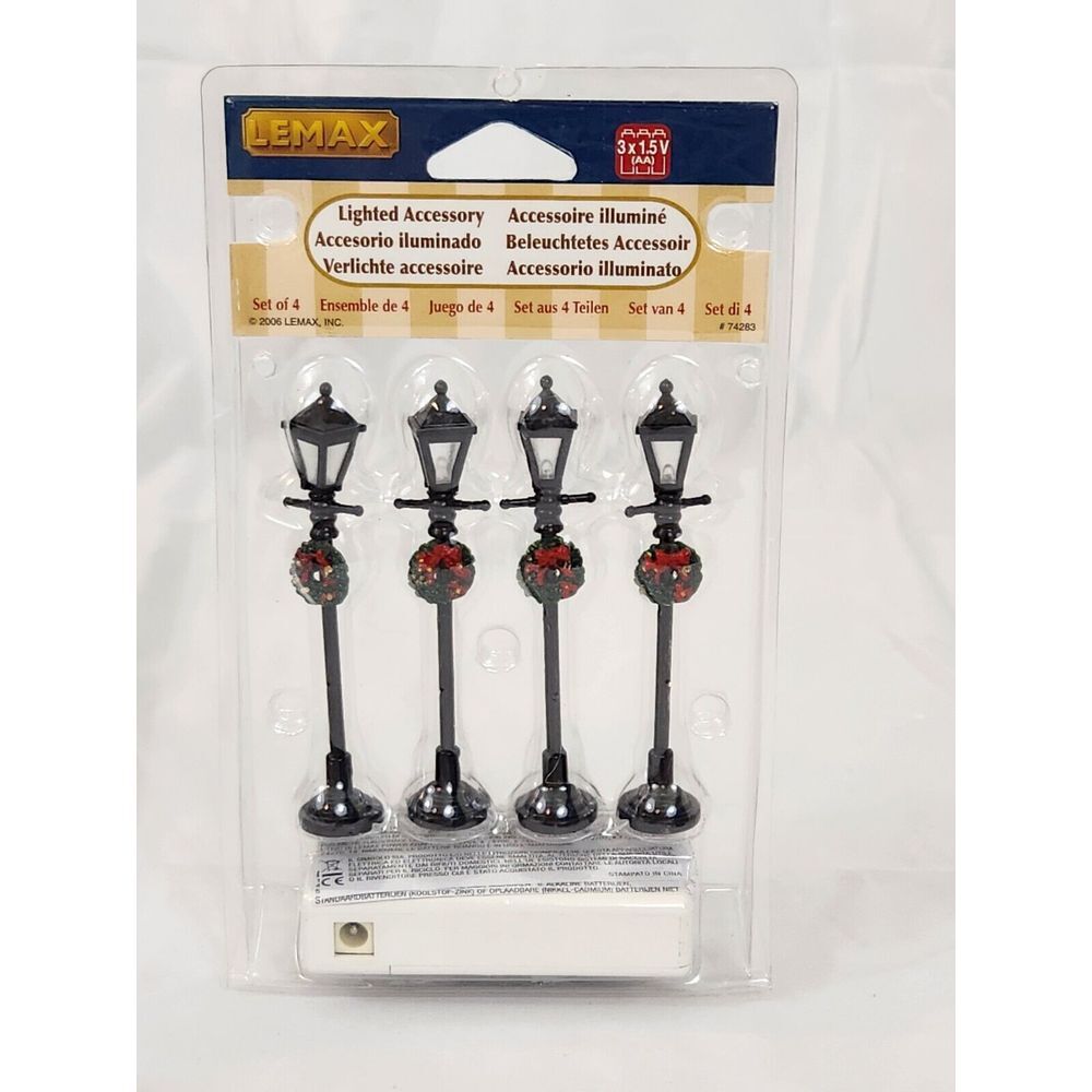 Lemax Village Collection Lighted Accessory Set of 4‎ Wreath Street Lamps 74283